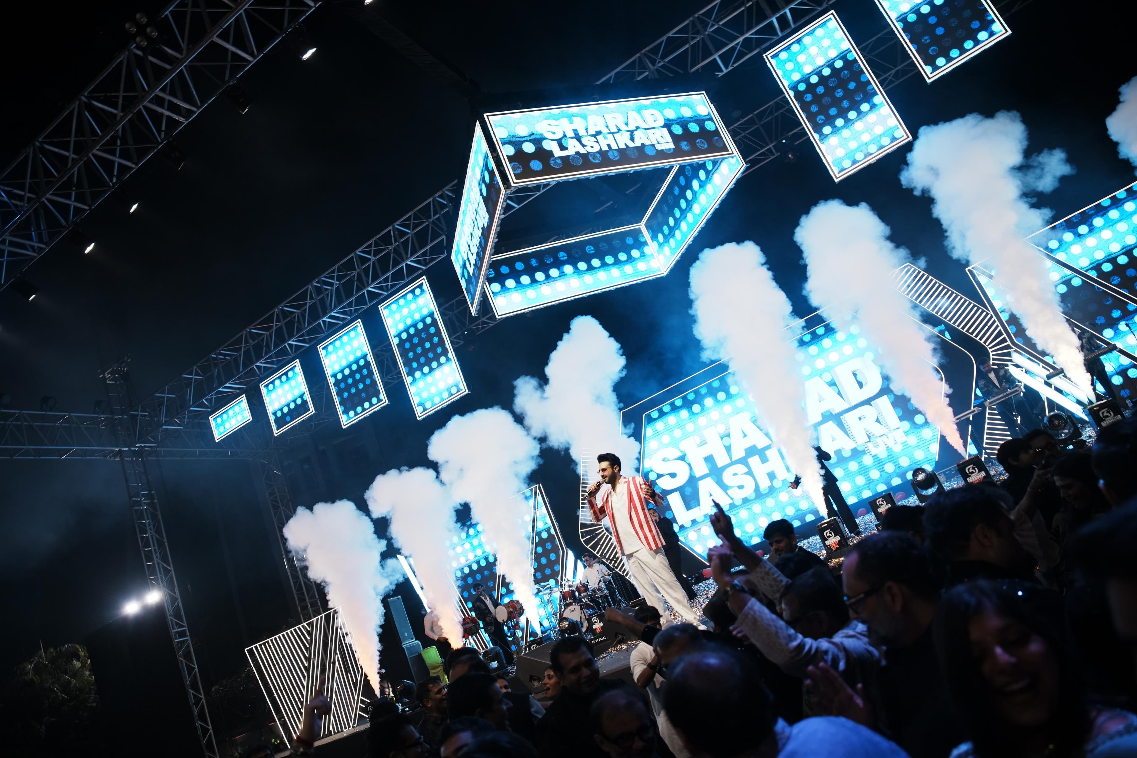 Sharad Lashkari live performance gallery image 2