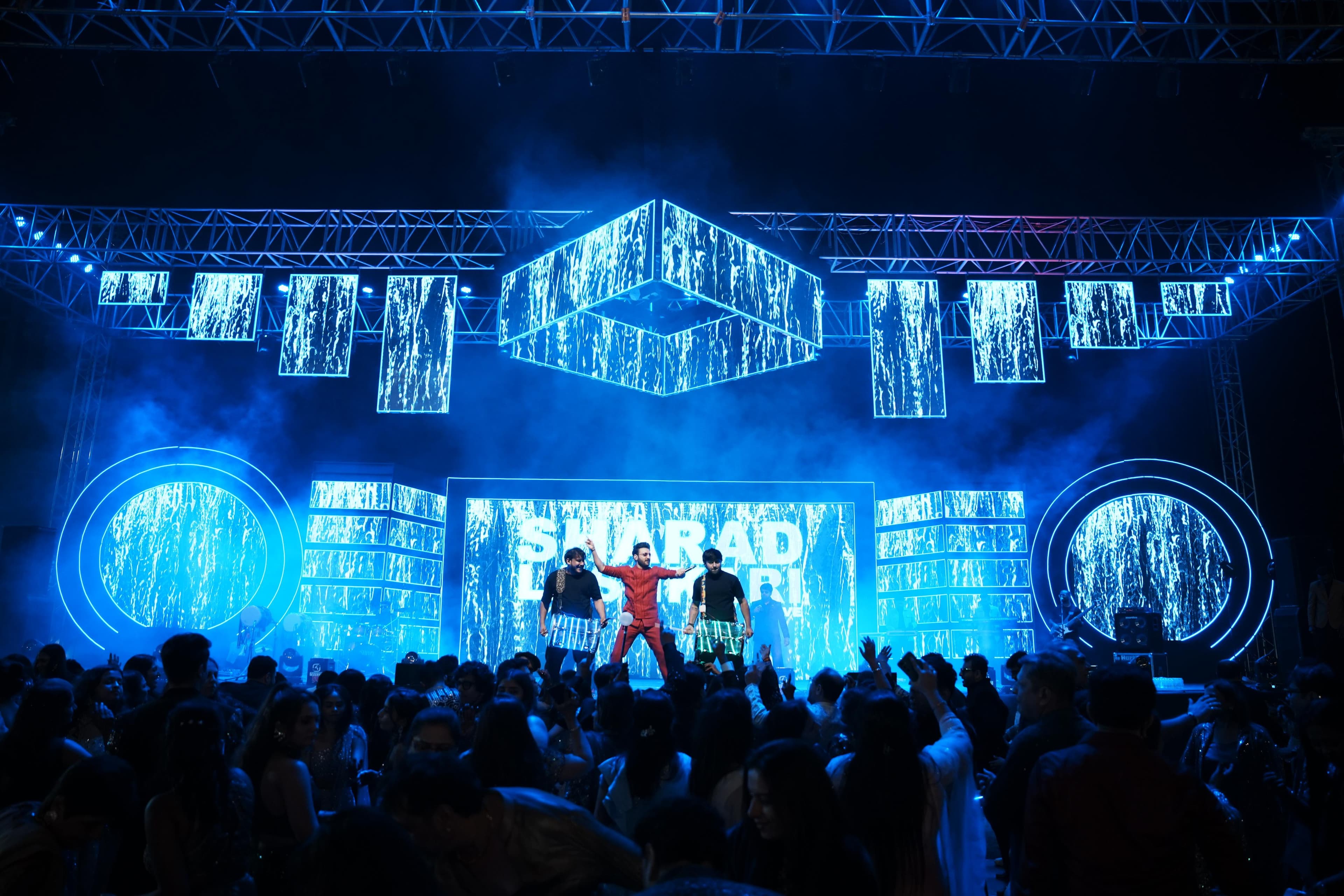 Sharad Lashkari live performance gallery image 14