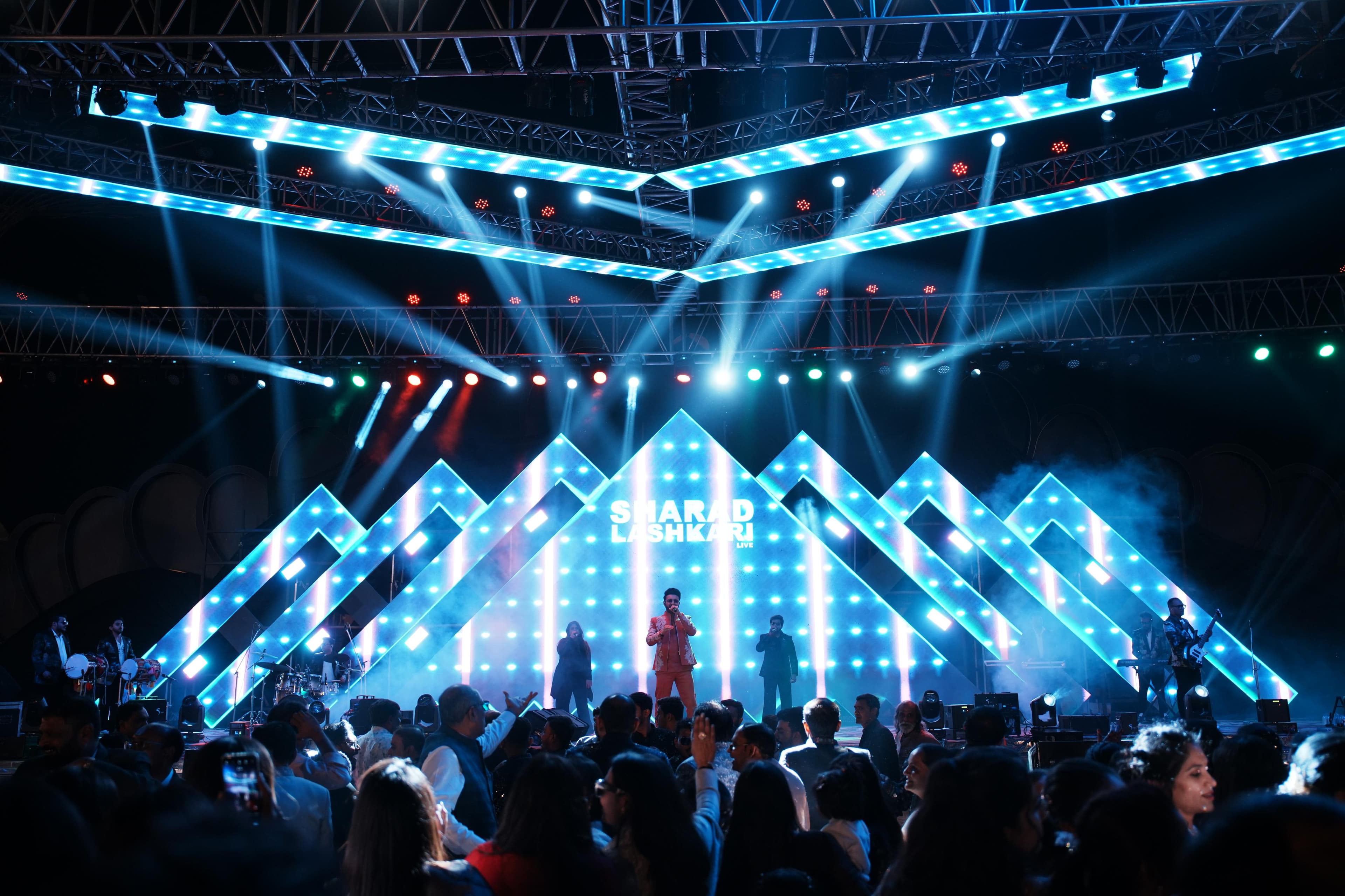 Sharad Lashkari live performance gallery image 12